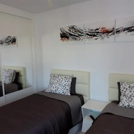 Apartman Gracioseros 211 *