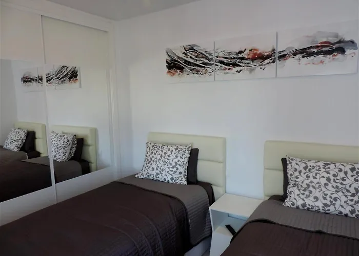 Apartman Gracioseros 211 *